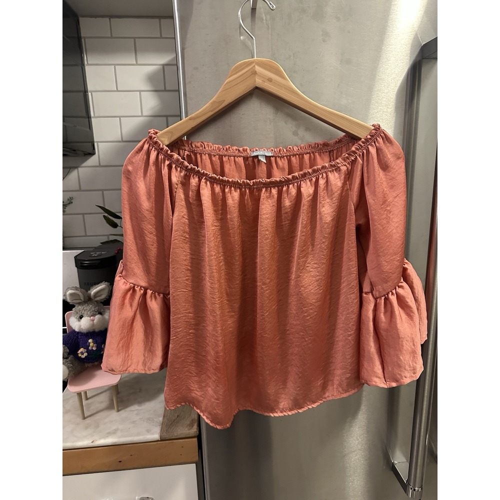 Charlotte Russe Off The Shoulder Boho Renaissance‎ Whimsical Coral SzM Top
